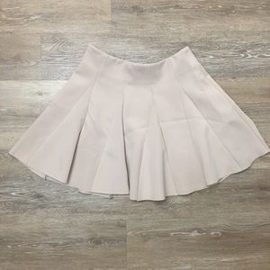 Pleated flowy skirt!